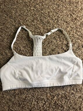 Lululemon Strappy Back Sports Bra Size 8 White Yoga Light Support